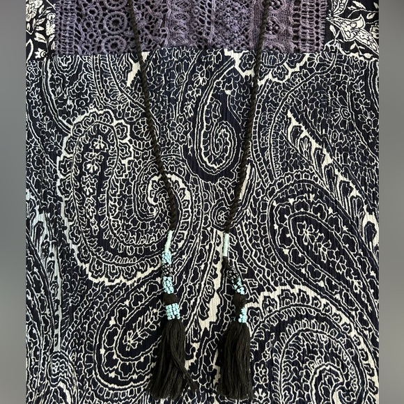 Chelsea & Theodore Navy Blue Paisley Women's Tunic Top Size Small - Picture 3 of 7